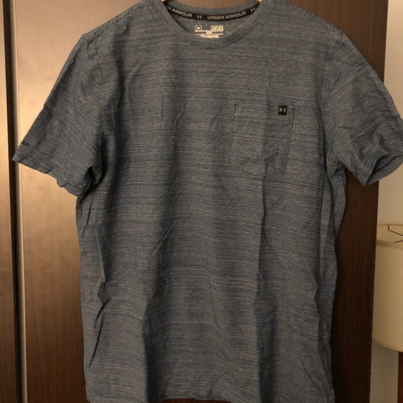 Under Armour T-Shirt - Picture 1 of 3
